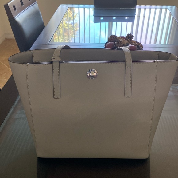 Michael Kors Handbags - Michael Kors large leather tote.  Mint condition.  Pearl gray